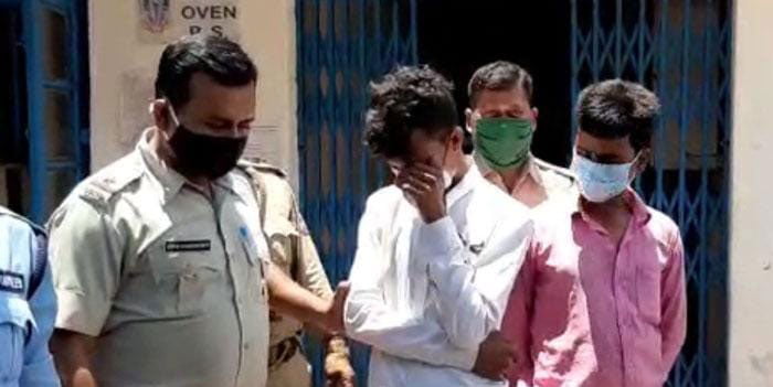 নতুন গাড়ি কিনে গাঁজার কারবার, দুর্গাপুর থেকে ধৃত ২ - West Bengal News 24 নতুন গাড়ি কিনে গাঁজার কারবার, দুর্গাপুর থেকে ধৃত ২ - West Bengal News 24