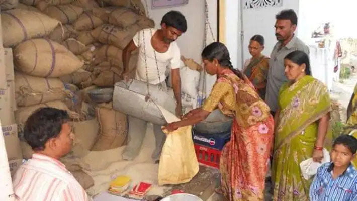 মাসের শেষ দিনে বিলি করা হবে না রেশন, নয়া নির্দেশিকা জারি রাজ্য সরকারের - West Bengal News 24