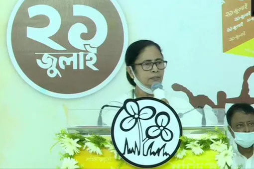 ‘গুজরাট নয়, বাংলাই হবে গোটা দেশের উন্নয়নের মডেল’, দিল্লিবিজয়ে বার্তা মমতার - West Bengal News 24