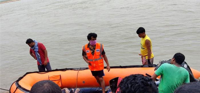 রণডিহায় উদ্ধার তলিয়ে যাওয়া ছাত্রের দেহ - West Bengal News 24