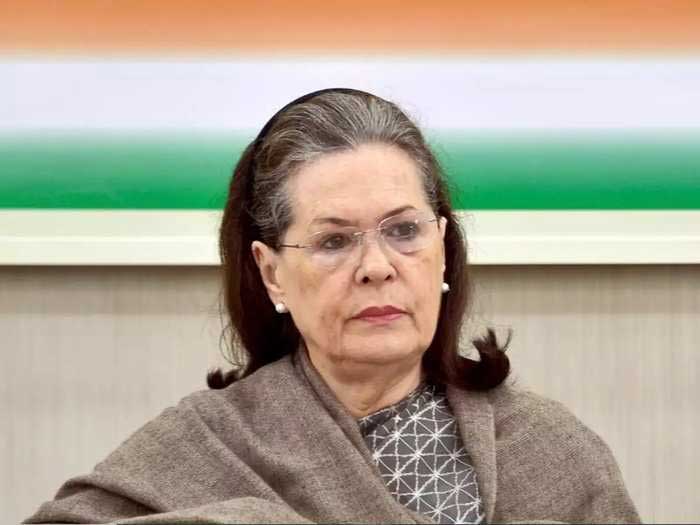 Sonia Gandhi : সুর নরম করলেন সোনিয়া গান্ধী, কংগ্রেসের নতুন সংসদীয় কমিটিতে ‘বিদ্রোহী’রাও - West Bengal News 24
