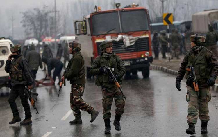 পুলওয়ামায় সেনা এনকাউন্টারে খতম ৩ জঙ্গি - West Bengal News 24