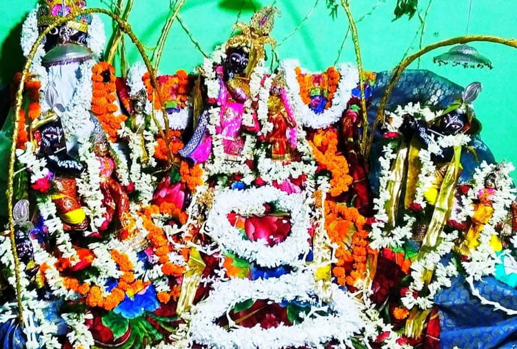 উল্টোরথে মন্দিরে ফিরলেন লালগড়ের মদনমোহন - West Bengal News 24