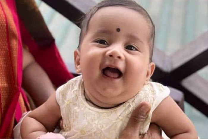 Vedika Shinde Die : ১৬ কোটি টাকার ইঞ্জেকশনও বাঁচাতে পারলনা ১১ মাসের বেদিকাকে - West Bengal News 24 Vedika Shinde Die : ১৬ কোটি টাকার ইঞ্জেকশনও বাঁচাতে পারলনা ১১ মাসের বেদিকাকে - West Bengal News 24