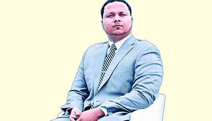 ডাস্টবিনে ফেলে দেওয়া শিশুটিই আজকের মিলিয়নিয়ার - West Bengal News 24