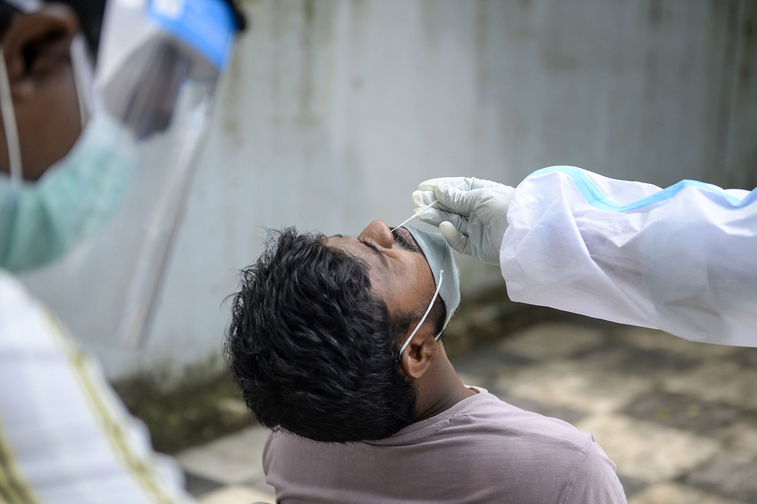 India Corona Update : দেশে আবারও বাড়ল করোনায় মৃতের সংখ্যা, কমল সংক্রমণ - West Bengal News 24 India Corona Update : দেশে আবারও বাড়ল করোনায় মৃতের সংখ্যা, কমল সংক্রমণ - West Bengal News 24