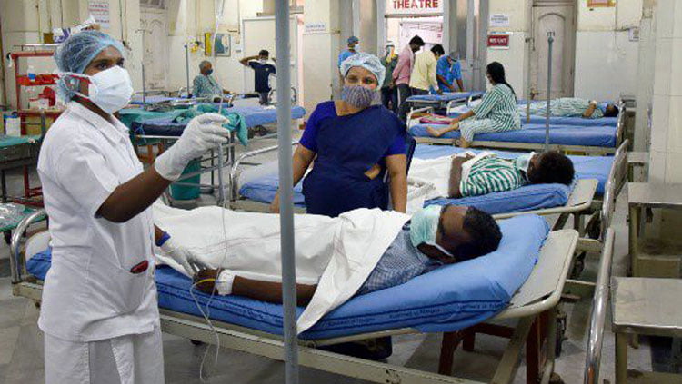 India Corona Update : গত ২৪ ঘণ্টায় দেশে করোনায় আক্রান্ত ৩৫ হাজারের বেশি, দৈনিক মৃত্যু নামল ৫০০-র নীচে - West Bengal News 24