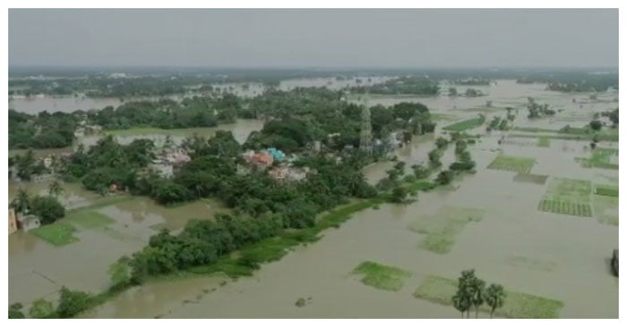 হাওড়ায় বন্যায় জলের তোড়ে ভেসে প্রাণ গেল ক্লাস টেনের ছাত্রী - West Bengal News 24 হাওড়ায় বন্যায় জলের তোড়ে ভেসে প্রাণ গেল ক্লাস টেনের ছাত্রী - West Bengal News 24