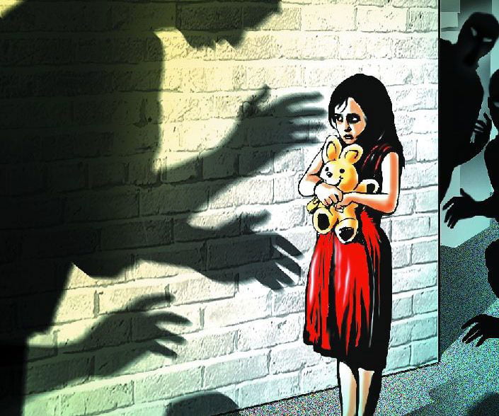 রক্ষক যখন ভক্ষক, দাদু, মামা ও দাদার যৌন হেনস্তার শিকার নাবালিকা - West Bengal News 24