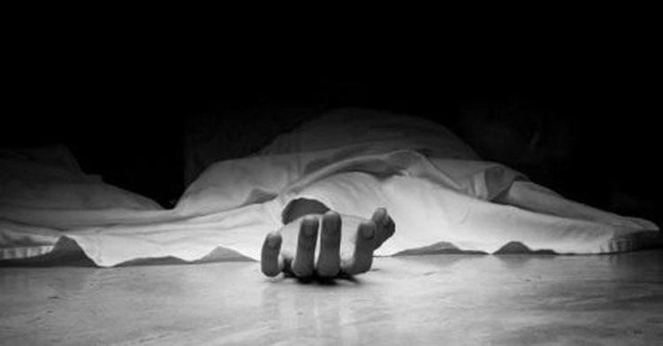 ​ফুল তুলতে গিয়ে বাইসনের হামলার শিকার, মৃত এক মহিলা - West Bengal News 24