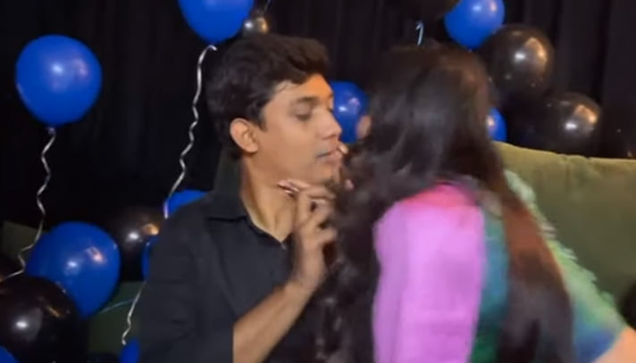 পুলিশের এডিসি সাকলায়েন-এর সাথে পরীমণির নতুন ভিডিও ভাইরাল - West Bengal News 24 পুলিশের এডিসি সাকলায়েন-এর সাথে পরীমণির নতুন ভিডিও ভাইরাল - West Bengal News 24