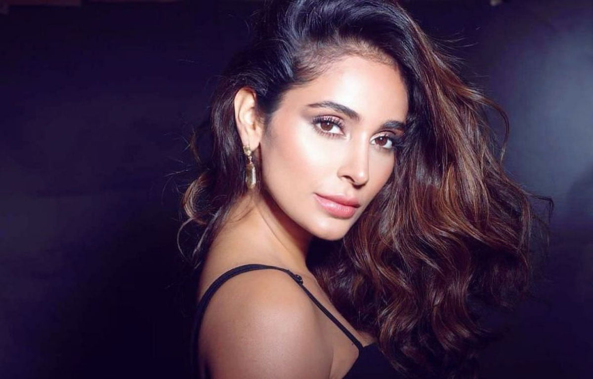 Alankrita Sahai : গলায় ছুরি ঠেকিয়ে অভিনেত্রীর বাড়িতে লুট! - West Bengal News 24