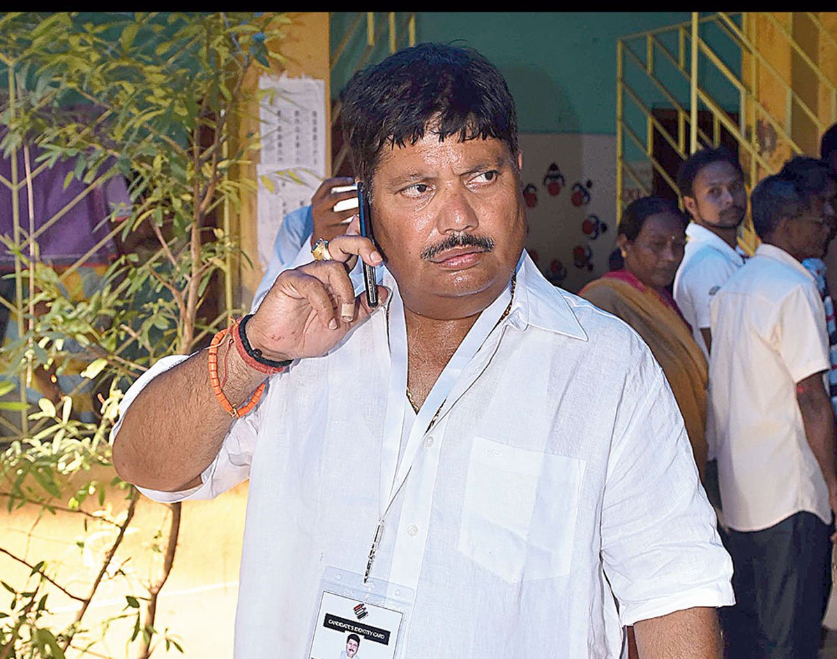 Arjun Singh : এনআইএ তদন্তভার নেওয়ার ২৪ ঘণ্টার মধ্যে অর্জুন সিংয়ের বাড়ির অদূরে ফের বোমাবাজি - West Bengal News 24 Arjun Singh : এনআইএ তদন্তভার নেওয়ার ২৪ ঘণ্টার মধ্যে অর্জুন সিংয়ের বাড়ির অদূরে ফের বোমাবাজি - West Bengal News 24