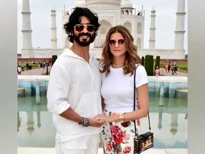 তাজমহলের সামনে দাঁড়িয়ে বাগদান সারলেন Vidyut Jammwal - West Bengal News 24