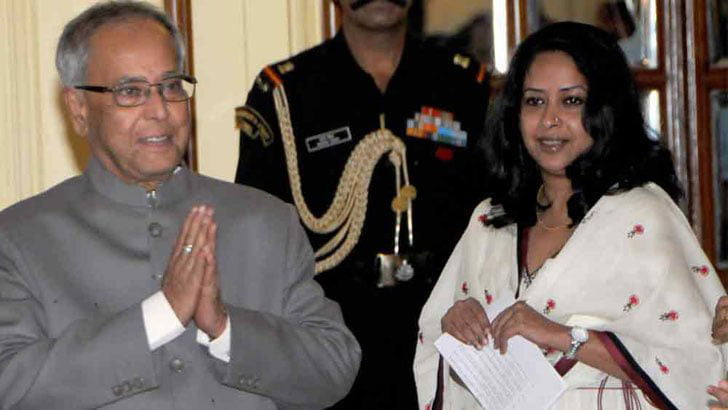 Sharmistha Mukherjee : এবার রাজনীতি থেকে অবসর নিলেন প্রণবকন্যা শর্মিষ্ঠা - West Bengal News 24