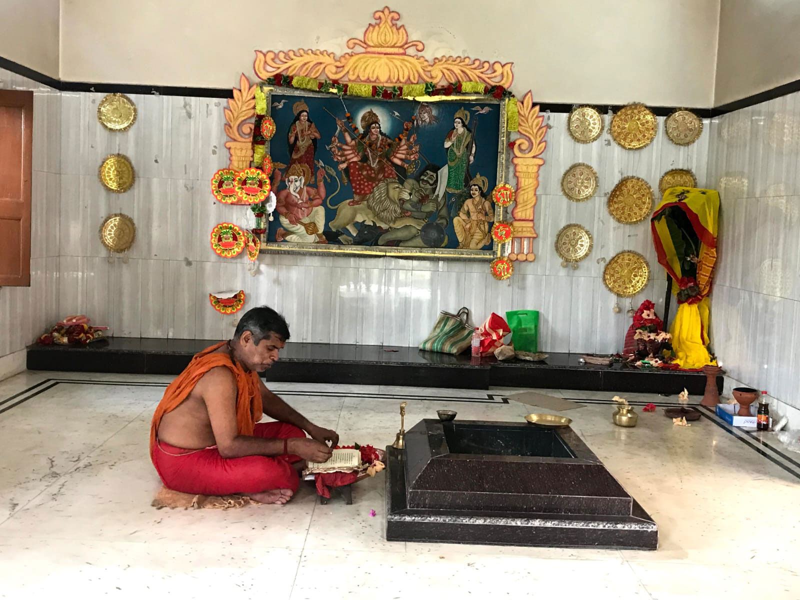 চারশো বছরের পুরনো রাজার পুজোর বোধন হয় পিতৃপক্ষে - West Bengal News 24