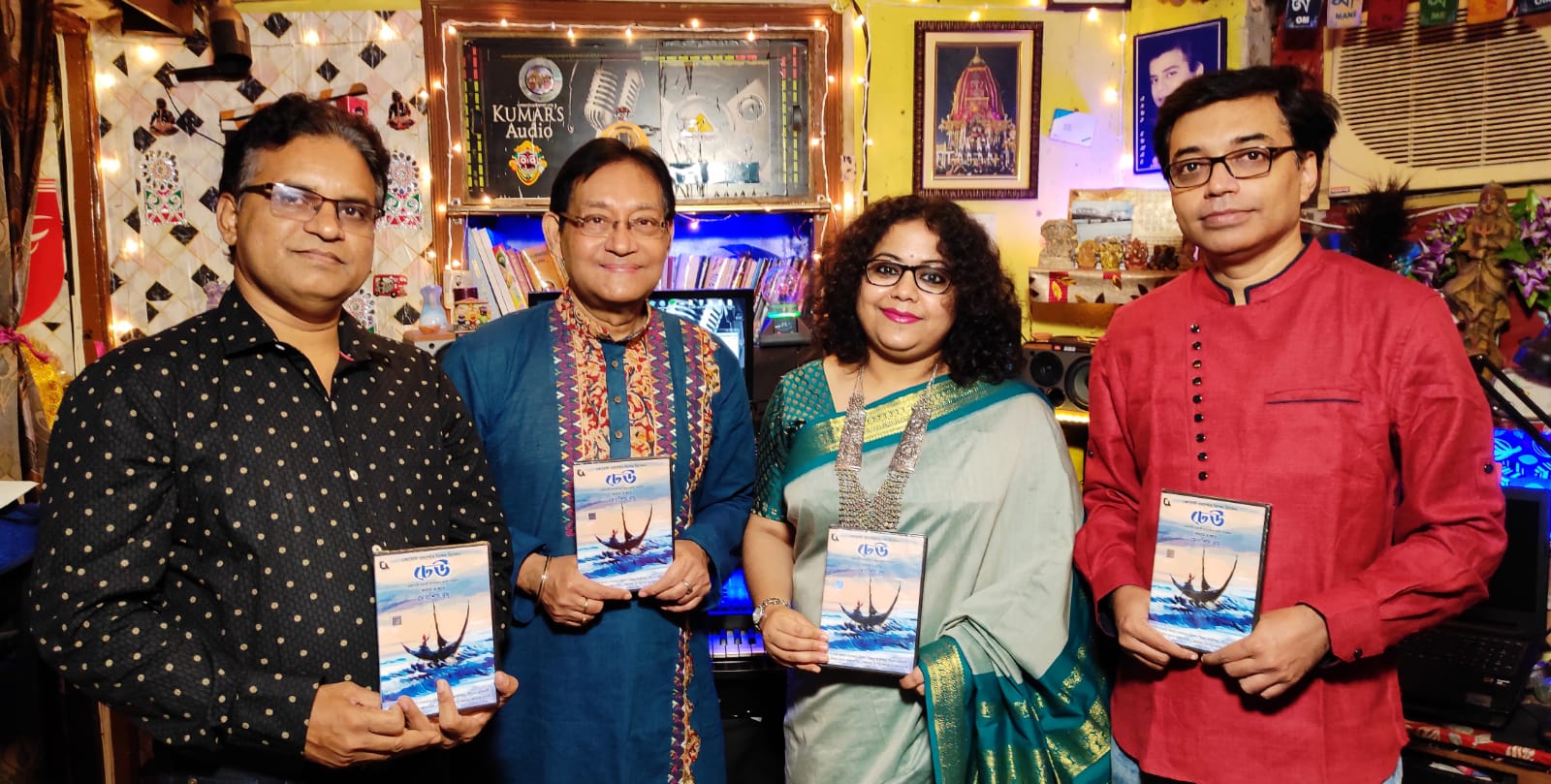 কোয়েস্ট ওয়ার্ল্ড থেকে প্রকাশিত হল দেবাশিস বসুর ‘ঢেউ’ শীর্ষক একশোটি প্রভাতী শুভেচ্ছার শ্রুতি-সংকলন - West Bengal News 24