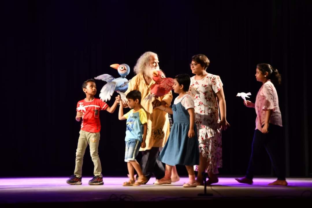 ২৮ বছর পরে কথাকৃতির মঞ্চে আর্ট অ্যাকাডেমির সঞ্জুদা - West Bengal News 24