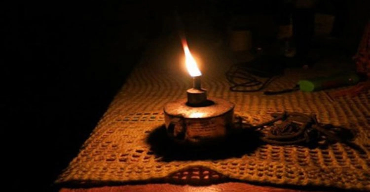 একটি সাপের কারণে বিদ্যুৎহীন ১০ হাজার বাড়ি! - West Bengal News 24