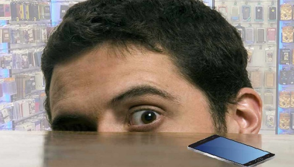 রাতভর দোকানে লুকিয়ে প্রেমিকার জন্য মোবাইল চুরি, তারপর যা ঘটলো … - West Bengal News 24