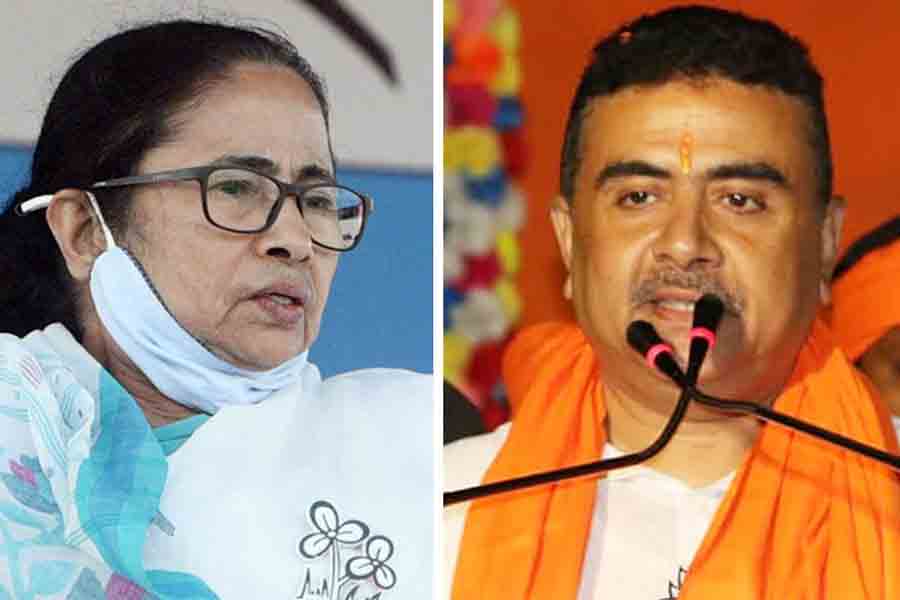 মমতার ‘সৌজন্য’ বোঝাতে পুস্তিকা করলেন প্রকাশ শুভেন্দুর! কী আছে এই বইতে? - West Bengal News 24 মমতার ‘সৌজন্য’ বোঝাতে পুস্তিকা করলেন প্রকাশ শুভেন্দুর! কী আছে এই বইতে? - West Bengal News 24