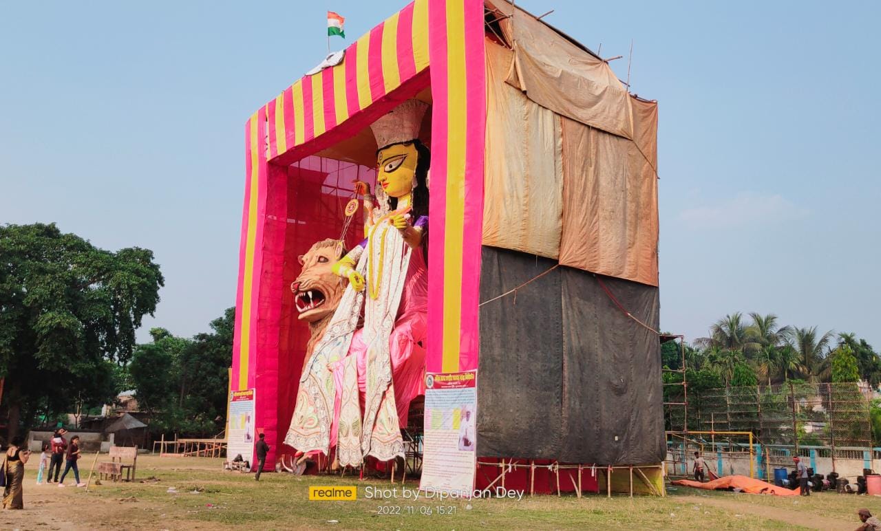 The world's largest Jagaddhatri is in Krishnanagar : বিশ্বের সর্ববৃহৎ জগদ্ধাত্রী কৃষ্ণনগরে - West Bengal News 24