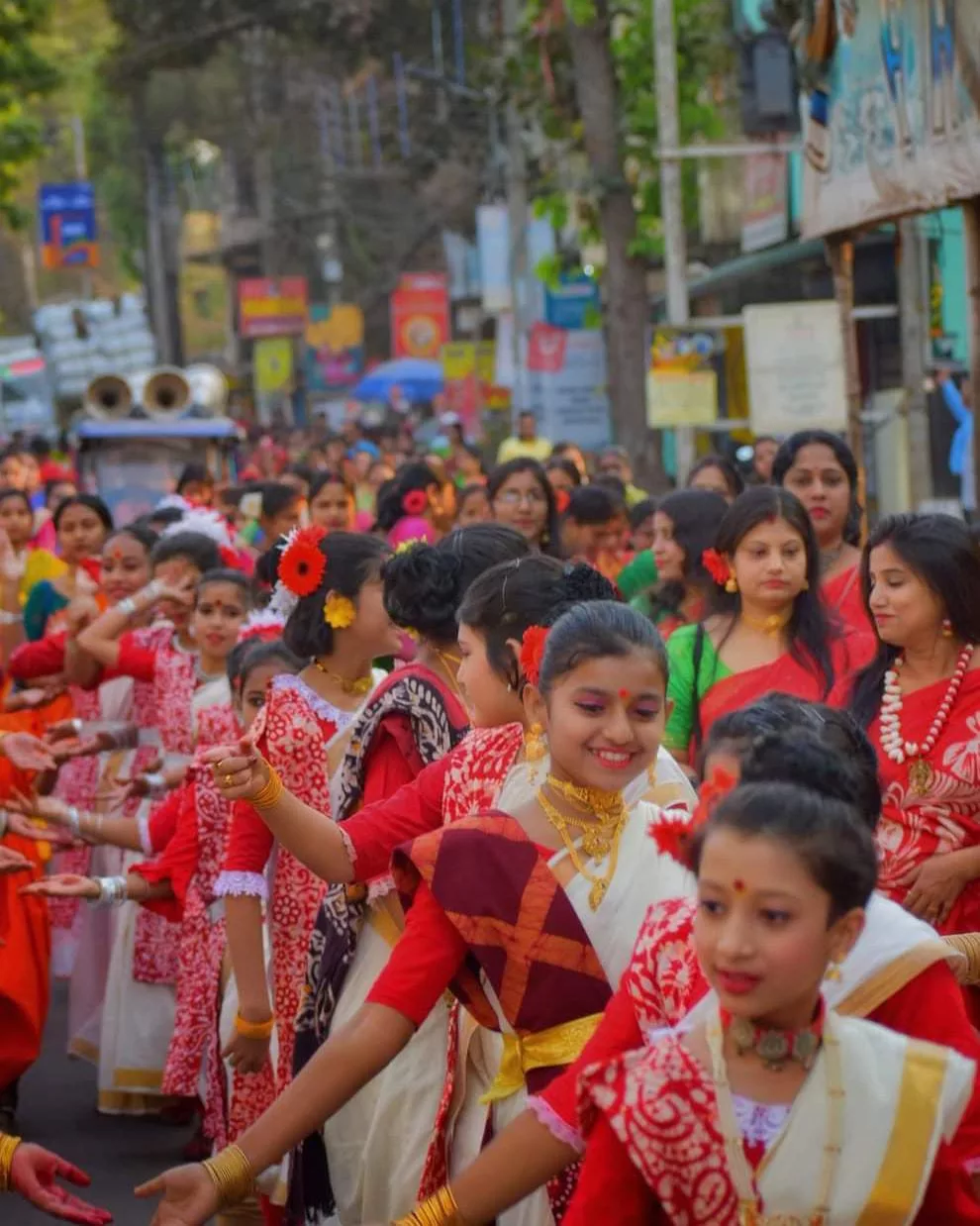 দোলের ঝাড়গ্রামে পর্যটকদের ভিড় ঝাড়গ্রামে, একাধিক বসন্ত উৎসব হচ্ছে জেলা জুড়ে - West Bengal News 24