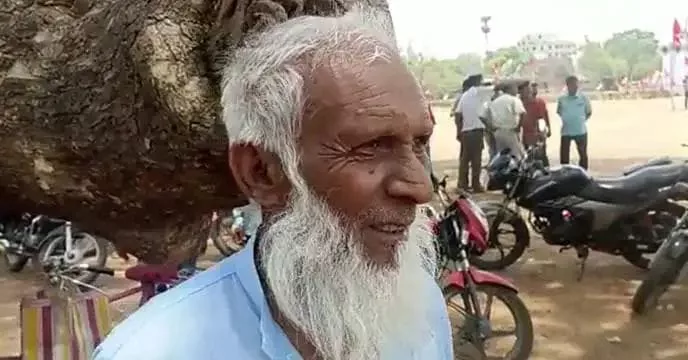 মৃত দেখিয়ে বার্ধক্য ভাতা বন্ধ করেছিল তৃণমূল, ১৫ কিমি সাইকেল চালিয়ে হাজির সিউড়ির বাম-কংগ্রেস সমাবেশে - West Bengal News 24