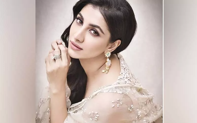 Rukmini Maitra : রুক্মিণী মৈত্র – টলি পাড়ার নতুন সত্যবতী, নিজের অভিনয়ে খুশী নন স্বয়ং অভিনেত্রী! - West Bengal News 24