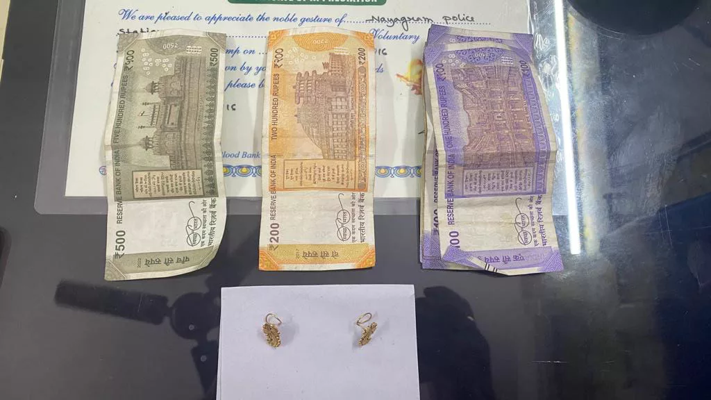 টাকা ও গয়না হাতানোর অভিযোগে দুই সাপুড়ে গ্রেফতার - West Bengal News 24 টাকা ও গয়না হাতানোর অভিযোগে দুই সাপুড়ে গ্রেফতার - West Bengal News 24