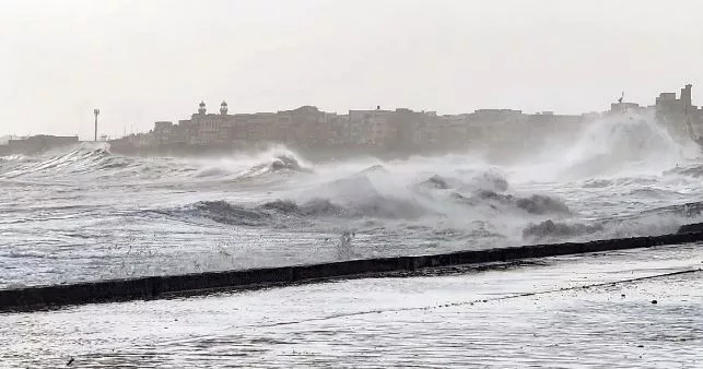 Cyclone Biparjoy News ; বিপর্যয়ের দাপটে ক্রমশ বাড়বে বিপর্যয় – সম্ভাব্য ল্যান্ডফল গুজরাটের কচ্ছে - West Bengal News 24