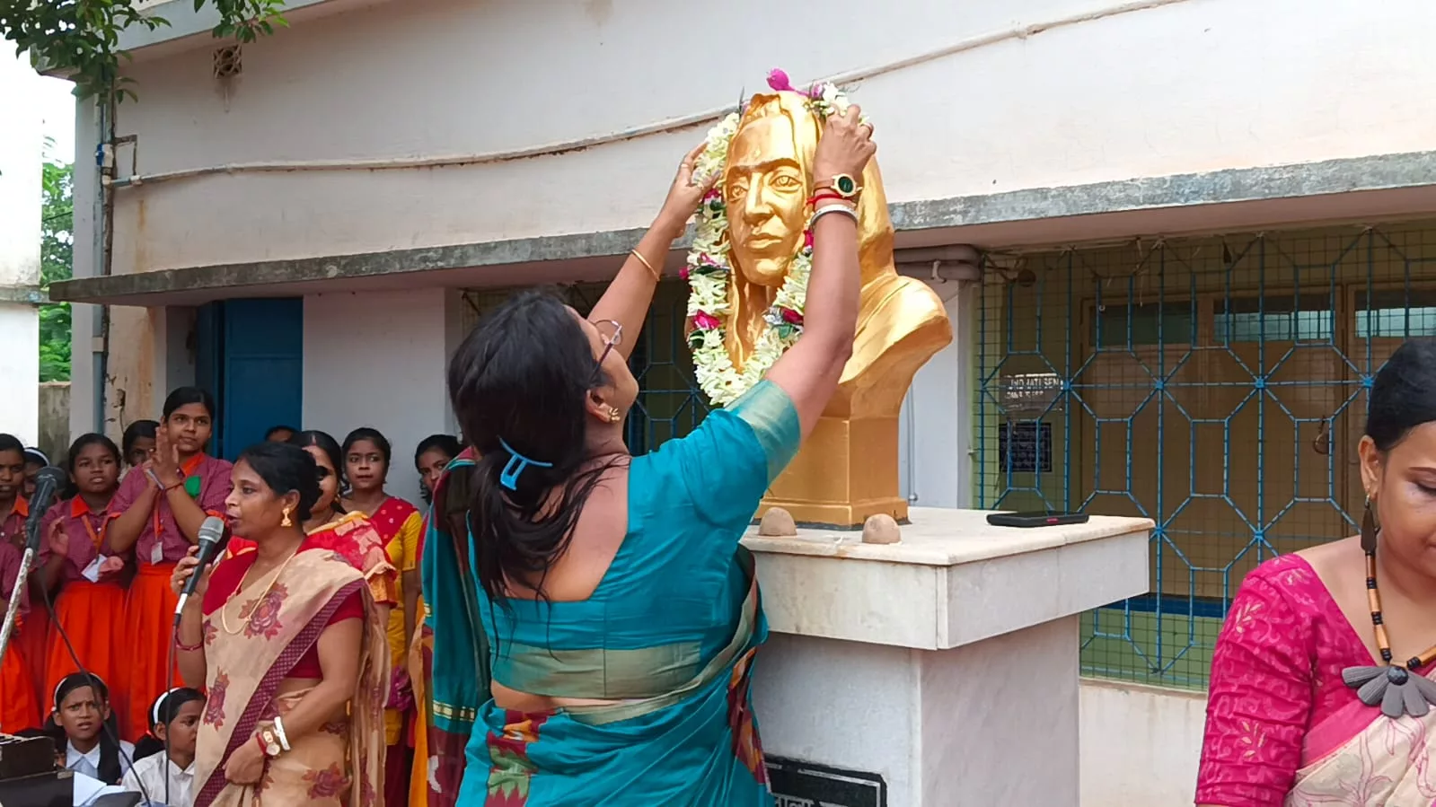 ঝাড়গ্রাম ননীবালা বালিকা বিদ্যালয়ের ৭৩ তম প্রতিষ্ঠা বার্ষিকী - West Bengal News 24