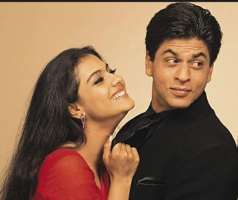 পাঠান ছবি সত্যি কত টাকা আয় করেছে? কিসের ইঙ্গিত দিলেন বলি অভিনেত্রী কাজল? - West Bengal News 24