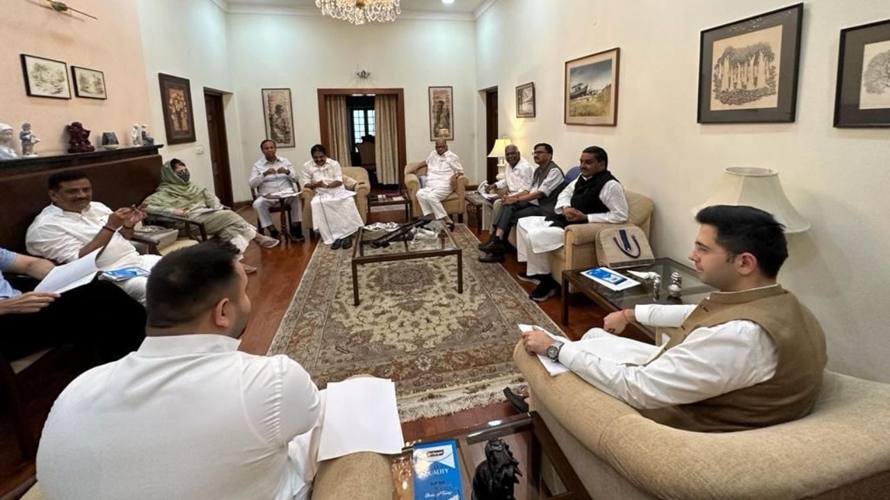 জোটের বৈঠকে না থাকলেও অভিষেকের পাশে ইন্ডিয়া ! - West Bengal News 24