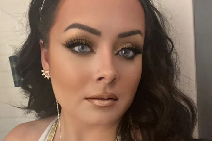 প্রাপ্তবয়স্কদের কনটেন্ট বানিয়ে বহিষ্কার শিক্ষিকা - West Bengal News 24