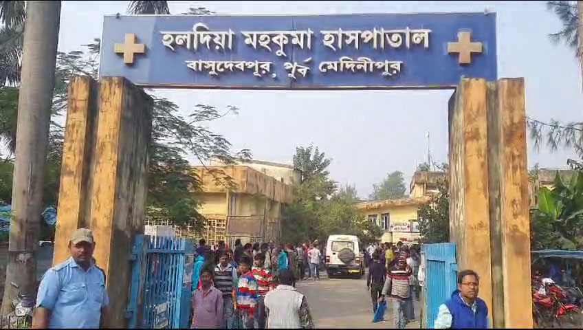 হলদিয়া মেচেদা জাতীয় সড়কে যাত্রীবাহী বাস উল্টে ৩০ জন আহত - West Bengal News 24