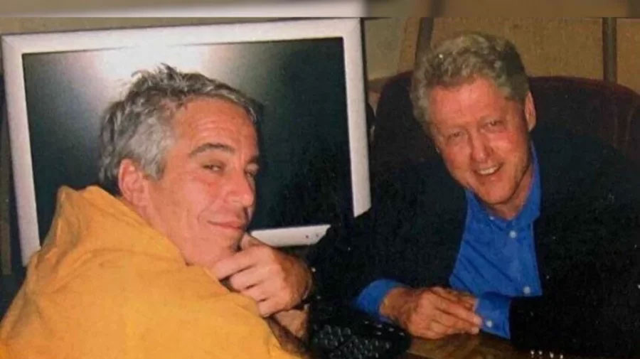 Bill Clinton : কমবয়সী যৌনসঙ্গী পছন্দ করেন বিল ক্লিনটন! - West Bengal News 24